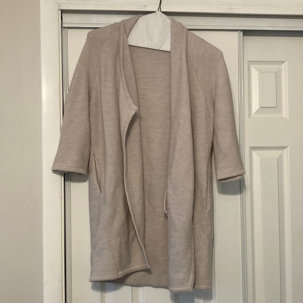 Sweater/Cardigan. R. Label. Size Small.